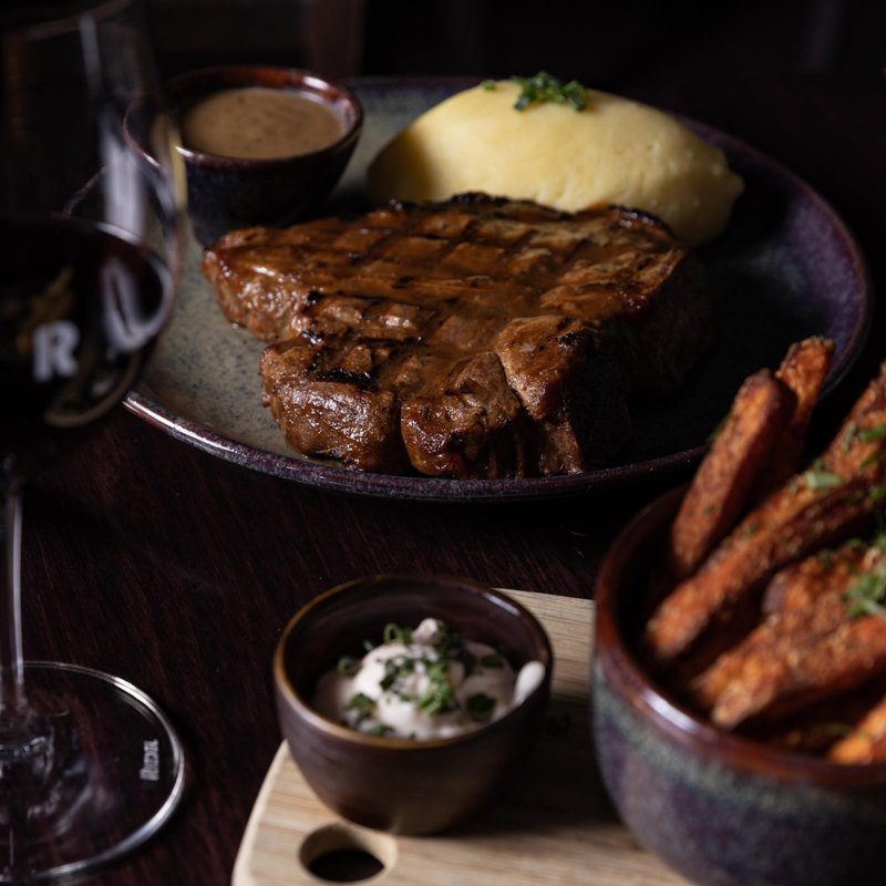 Rare Steakhouse Downtown photo 8