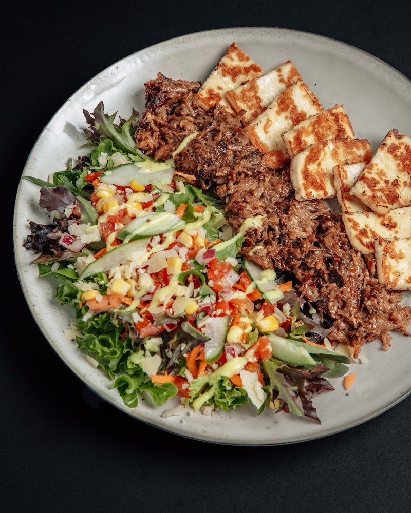 Brazzos Smokehouse - Sunshine Plaza photo 9